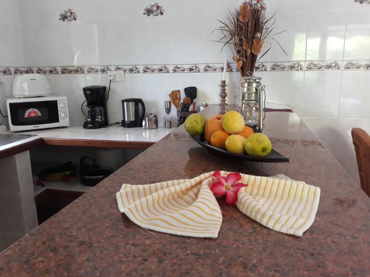 Chloe'S Cottage Self-Catering La Digue Rom bilde